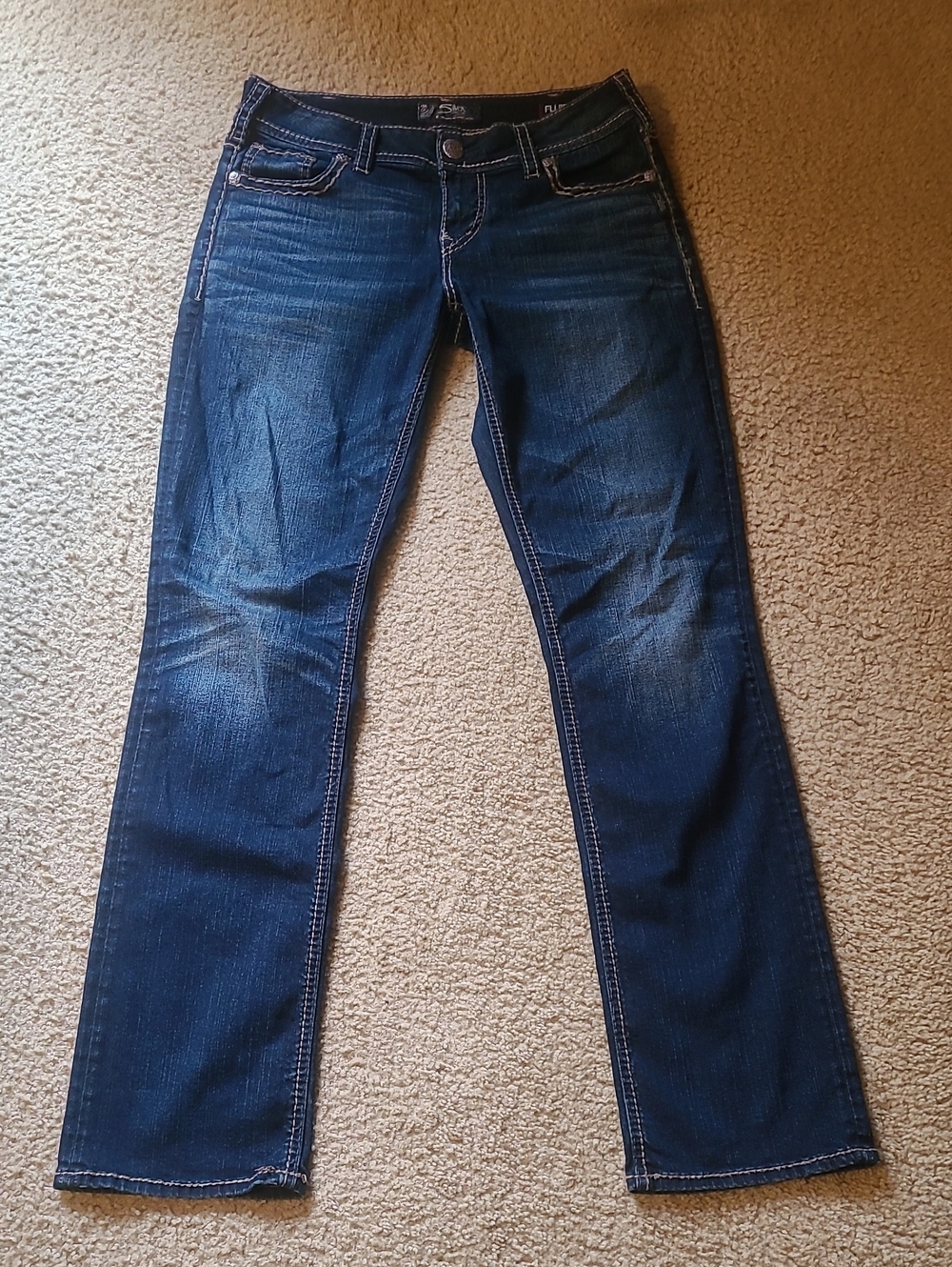 Silver Suki Mid Straight Dark Wash Jeans, Sz 30x32 Fluid Denim